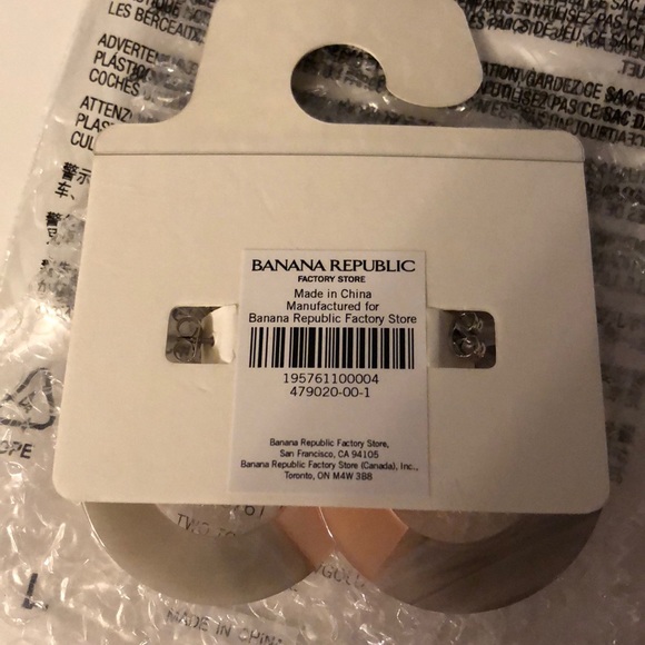 Banana Republic resin hoop earrings - Picture 2 of 7